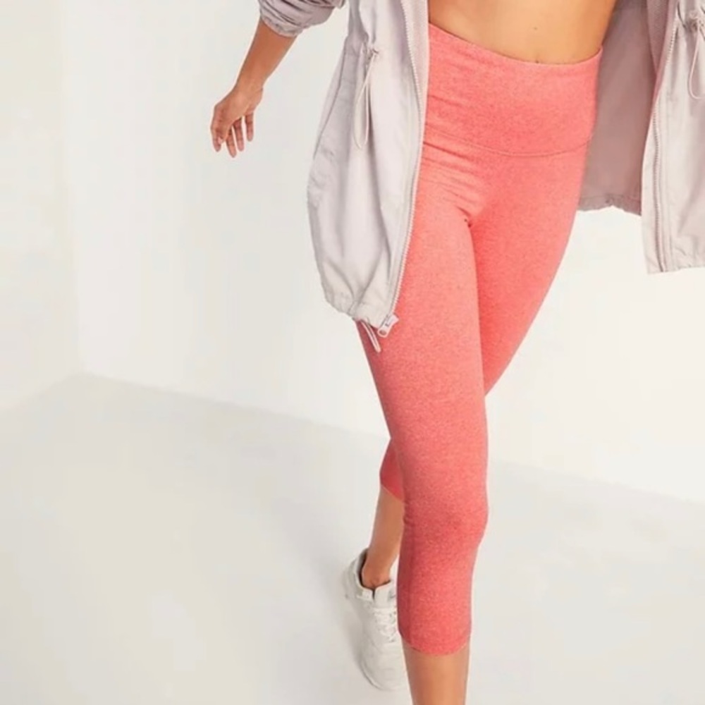 NEW Old Navy Active Crop High Rise Cozecore Leggings